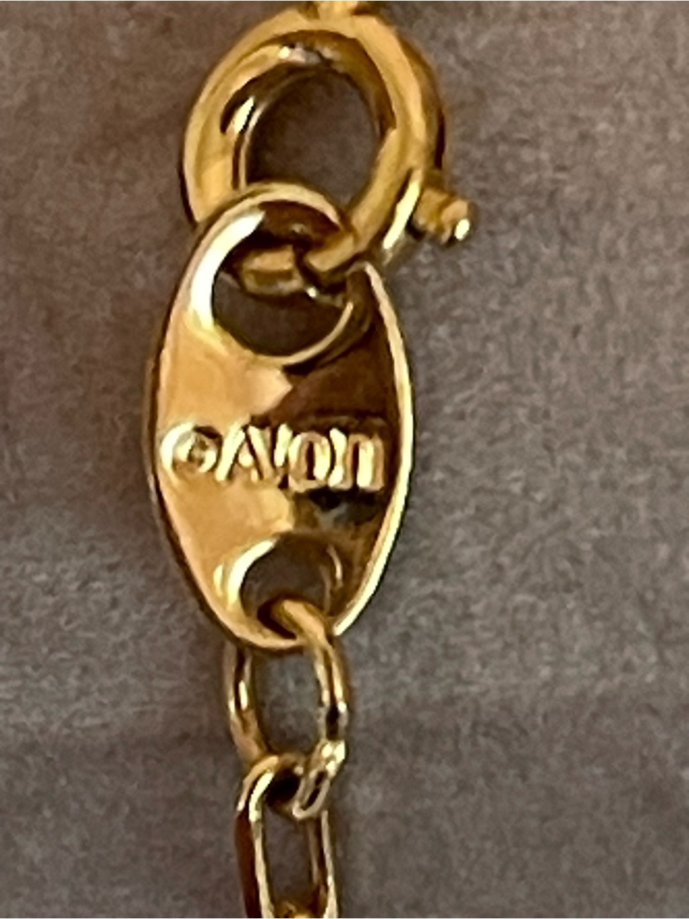 Avon Gold Teardrop Charm Bracelet - Gold Tone - Picture 2 of 5
